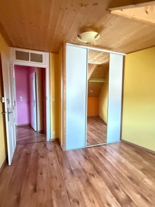 En exclusivite ! Maison de village, 300m², 10 chambres avec dépendances sur 3489m² de terrain 178 500 €