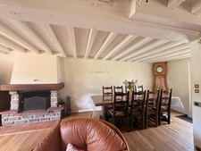 Maison de caractère en pierre, 134m², 4 chambres, Terrain de 2 668 m², proche des Trois Lacs 129 900 €