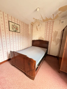 Maison en pierre, 65m², 2 chambres avec garage et dépendance, 29 500 €