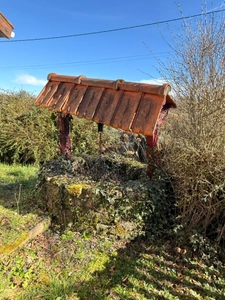 EN EXCLUSIVITE ! Maison en pierre de 115m2 + dépendances sur 4079m2 de terrain 89 990 €