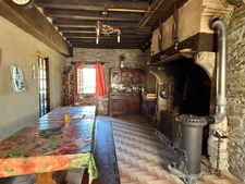EN EXCLUSIVITE ! Maison en pierre à restaurer 72m² sur terrain de 205m², 19 000 €