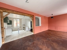 EN EXCLUSIVITE ! Immeuble sur 3 niveaux 118m², 3 chambres, 79 000€