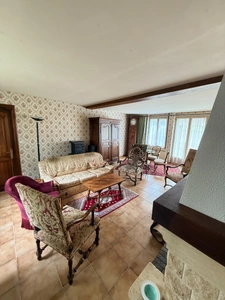 EN EXCLUSIVITE Maison 184m², 4 chambres avec dépendances sur 4396m² de terrain 178 900 €