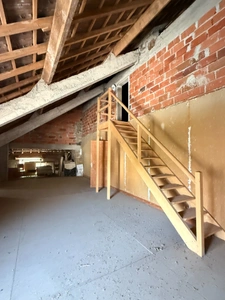 Maison de 160m², 3 chambres, avec garage et jardin indépendant de 443m² 49 990 €