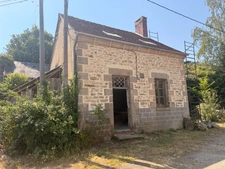 Ensemble de 2 maisons à restaurer + grange 26 500 €