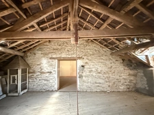 Maison de 160m², 3 chambres, avec garage et jardin indépendant de 443m² 49 990 €