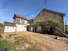 EN EXCLUSIVITE ! Maison en pierre de 136m², 2 garages sur terrain de 950m² 71 500 €