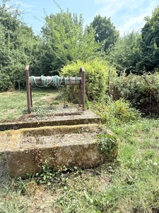  Longère en pierre 90m², sur terrain de 2379m² 69 990 €