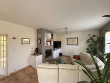 Pavillon sur sous sol de 170m², 5 chambres, piscine sur terrain de 2000m² 197 000 €