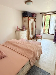  Longère en pierre 90m², sur terrain de 2379m² 69 990 €