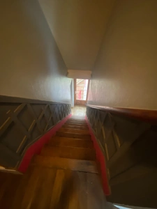 Maison en pierre, 95 m², avec cave et dépendances sur 636 m² de terrain 75 000 €