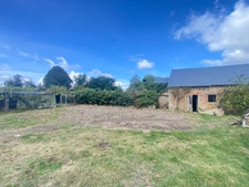 EN EXCLUSIVITE ! Corps de ferme avec maison d'habitation de 89m² sur terrain de 2hectares 2188m² 125 000 €
