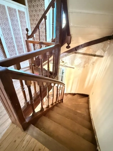 Maison en pierre 105m², 3 chambres sur 1 hectare de terrain + 3ha de terrain indépendants supplémentaires 78 000 €