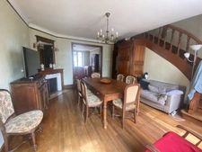Demeure de 284m², 11 pièces, 7 chambres avec 600m² de dépendances, terrain de 2200m² 211 000 €
