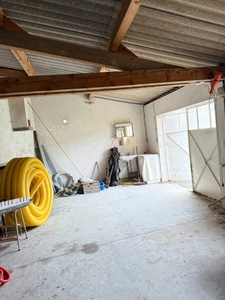 EN EXCLUSIVITE ! Belle grange en pierre 60m² au sol avec garage double sur 715m² de terrain 18 500 €
