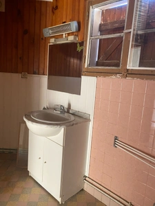 Ensemble de 2 maisons mitoyennes en pierre 209m² + grange, terrain 2000m² 79 500 €