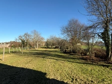 EN EXCLUSIVITE ! Maison en pierre, 88m², 2 chambres, sur 975m² de terrain 84 990 €