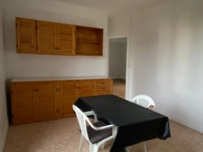 Maison de ville restaurée, 106m2 avec garage sur terrain 283m²  79 400 €
