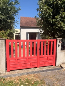 EN EXCLUSIVITE ! Maison en pierre 54m², 2 chambres sur 593m² de terrain + Terrain indépendant de 1420m² 66 500 €