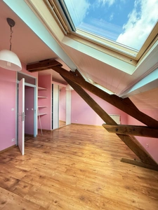 En exclusivite ! Maison de village, 300m², 10 chambres avec dépendances sur 3489m² de terrain 178 500 €