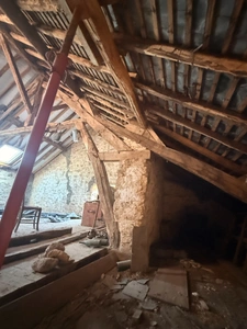 Ensemble de 2 maisons à restaurer + grange 26 500 €