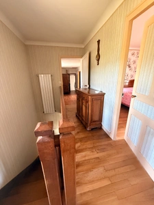 Maison en pierre de 126m², 4 chambres, avec grange 65 000 €