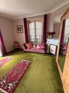  Manoir de 170m² avec son annexe de 50m² et ses dépendances sur terrain de 3 423m² 244 000 €