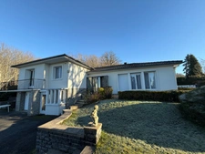 Maison en pierre 158m², 5 chambres, avec garage sur parc arboré de 5193m² 249 000 €