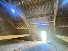 EN EXCLUSIVITE ! Corps de ferme avec maison d'habitation de 89m² sur terrain de 2hectares 2188m² 125 000 €