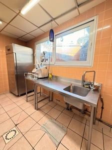 OPPORTUNITE ! Restaurant de caractère avec fonds et murs, adresse emblématique, à vendre au coeur de Guéret 415 000 €