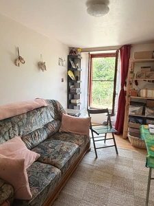  Longère en pierre 90m², sur terrain de 2379m² 69 990 €
