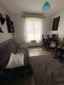 Pavillon de plain pied 136m², de 2012, 5 chambres, sur terrain de 1719m² 229 000 €