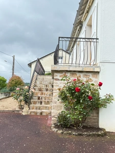 Pavillon surélevé sur sous sol, 96m², 3 chambres, sur terrain de 505m2, 97 900 €