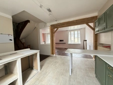 EN EXCLUSIVITE ! Immeuble sur 3 niveaux 118m², 3 chambres, 79 000€