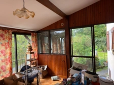 Pavillon sur sous sol, 118m², 3 chambres avec véranda sur 2721m² de terrain 128 000 €