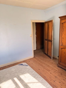 Maison en pierre 105m², 3 chambres sur 1 hectare de terrain + 3ha de terrain indépendants supplémentaires 78 000 €