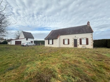 Pavillon de plain pied, 2 chambres, avec dépendances, sur 5425m² de terrain 85 500 €