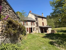 MAGNIFIQUE Moulin de Peurousseau 142m², 4 chambres sur terrain de 4663m² 174 000 €