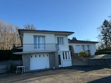 Maison en pierre 158m², 5 chambres, avec garage sur parc arboré de 5193m² 249 000 €