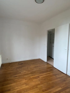 Maison de ville restaurée, 106m2 avec garage sur terrain 283m²  79 400 €