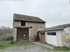 EN EXCLUSIVITE ! Belle grange en pierre 60m² au sol avec garage double sur 715m² de terrain 18 500 €