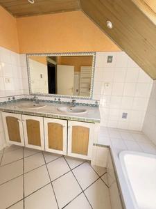 Charmante maison en pierre, 115m², 3 chambres, 1175 m² de terrain 89 900 €
