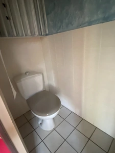 Maison en pierre, 95 m², avec cave et dépendances sur 636 m² de terrain 75 000 €
