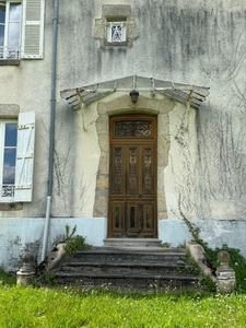 EN EXCLUSIVITE Très belle propriété de 215m² avec piscine et dépendances sur 3000 m² de terrain 199 990 €