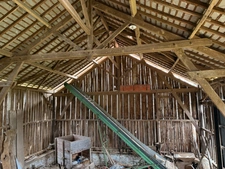 EN EXCLUSIVITE ! Propriété 2 maisons + dépendances sur 4700 m2 de terrain (ou 1ha8 si nécessaire) 88 000 €