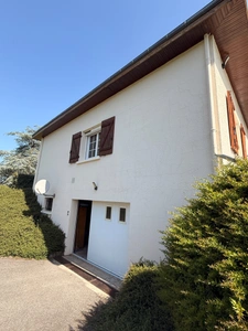 Pavillon sur sous sol de 170m², 5 chambres, piscine sur terrain de 2000m² 197 000 €