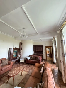 EN EXCLUSIVITE Très belle propriété de 215m² avec piscine et dépendances sur 3000 m² de terrain 199 990 €
