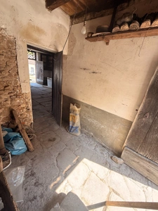 Ensemble de 2 maisons à restaurer + grange 26 500 €