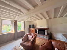 Maison de caractère en pierre, 134m², 4 chambres, Terrain de 2 668 m², proche des Trois Lacs 129 900 €