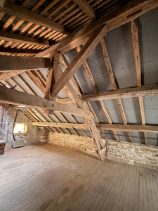 EN EXCLUSIVITE ! Propriété 2 maisons + dépendances sur 4700 m2 de terrain (ou 1ha8 si nécessaire) 88 000 €